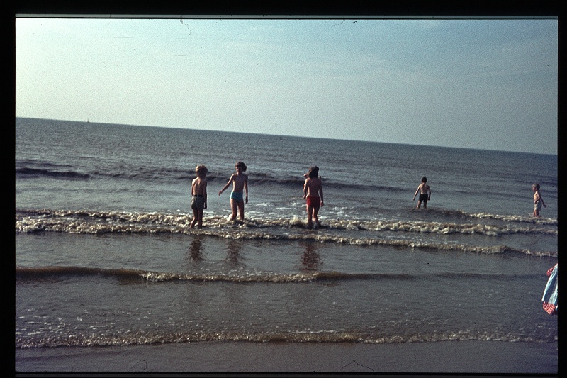 08.Wassenaarseslag jun 1973 Brigitte,Marion,Peter.JPG